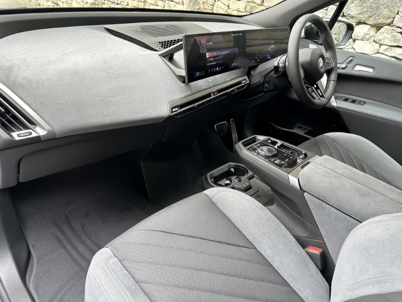 2025 (75) BMW iX 400kW xDrive60 M Sport  4922619