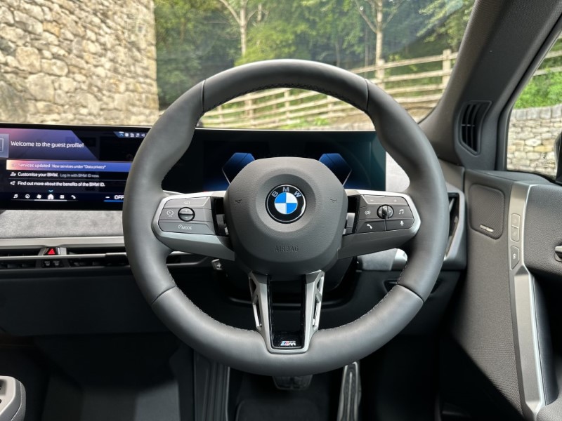 2025 (75) BMW iX 400kW xDrive60 M Sport  4922601