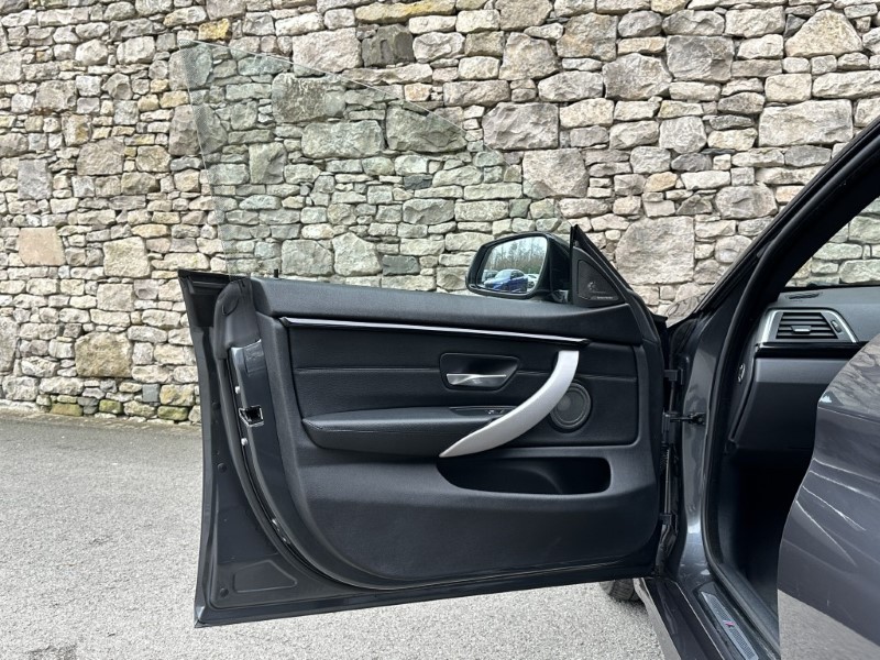 2018 (18) BMW 4 SERIES 430i M Sport 5dr Auto [Professional Media] 4989751