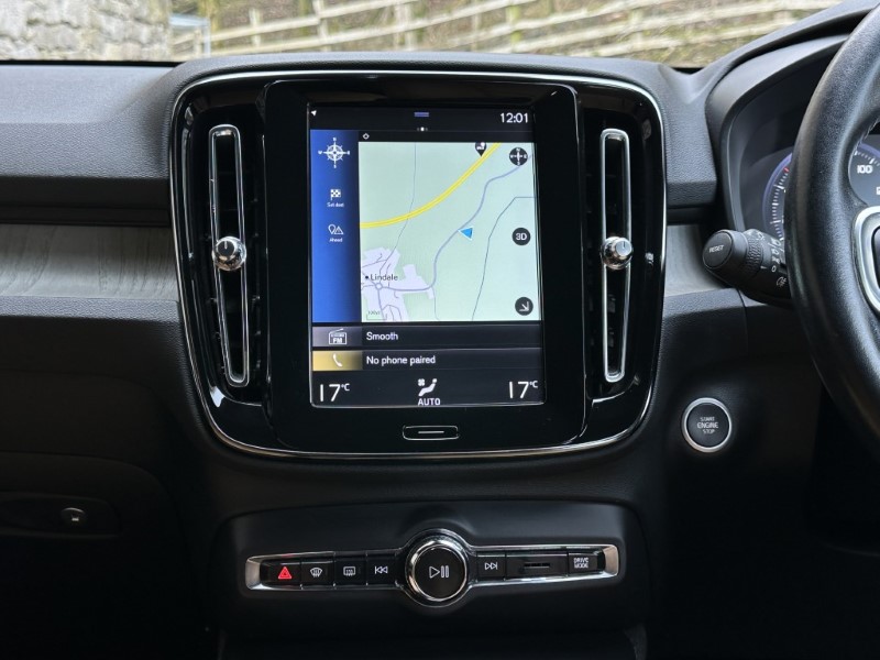 2020 (20) VOLVO XC40 2.0 T4 Inscription 5dr AWD Geartronic 4983686