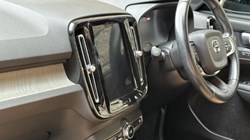 2020 (20) VOLVO XC40 2.0 T4 Inscription 5dr AWD Geartronic 4983701