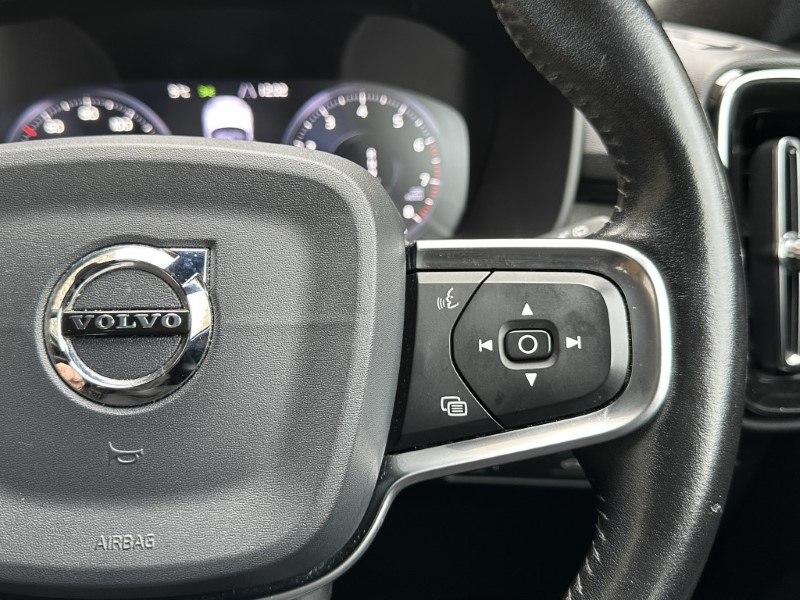 2020 (20) VOLVO XC40 2.0 T4 Inscription 5dr AWD Geartronic 4983694