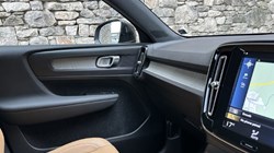 2020 (20) VOLVO XC40 2.0 T4 Inscription 5dr AWD Geartronic 4983690