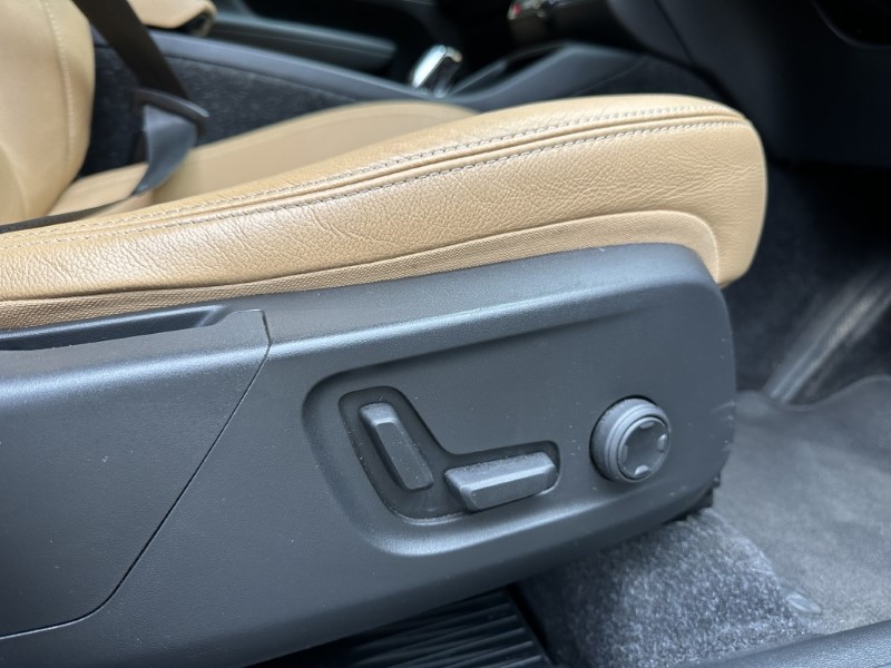 2020 (20) VOLVO XC40 2.0 T4 Inscription 5dr AWD Geartronic 4983687