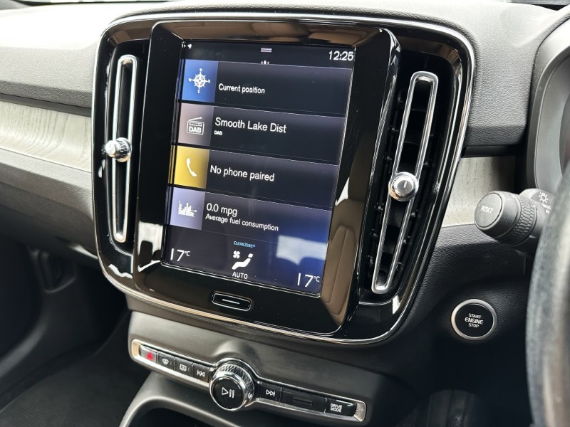 2020 (20) VOLVO XC40 2.0 T4 Inscription 5dr AWD Geartronic 4983733