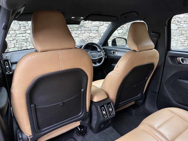 2020 (20) VOLVO XC40 2.0 T4 Inscription 5dr AWD Geartronic 4983710