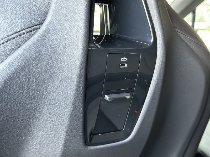 2026 (75) BMW iX 300kW xDrive45 M Sport 101kWh 5dr Auto 4967889