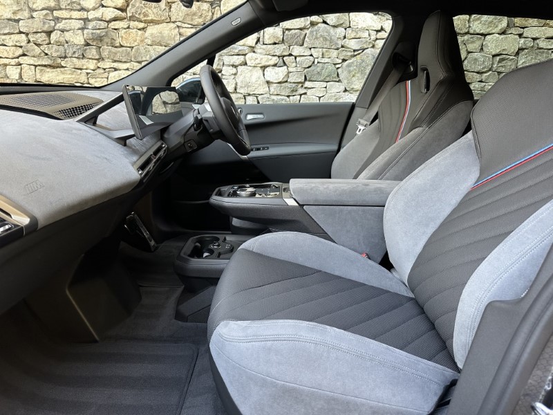 2026 (75) BMW iX 300kW xDrive45 M Sport 101kWh 5dr Auto 4967877