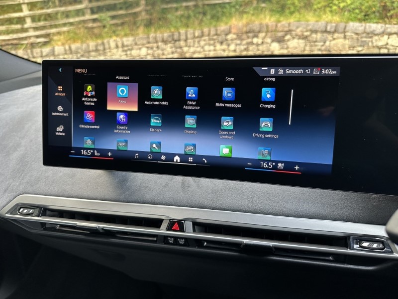 2026 (75) BMW iX 300kW xDrive45 M Sport 101kWh 5dr Auto 4967898