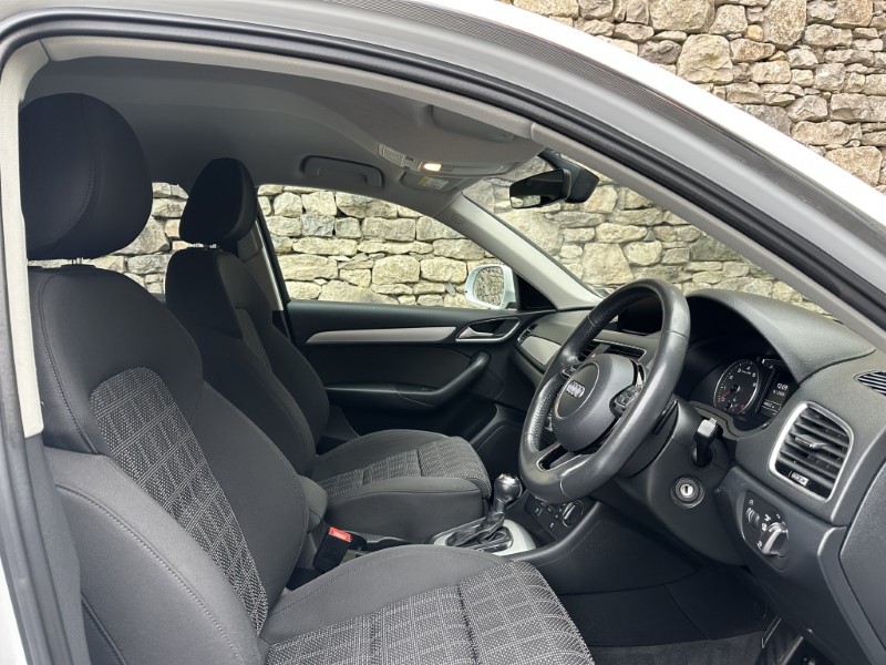 2017 (17) AUDI Q3 1.4T FSI Sport 5dr S Tronic 4936121