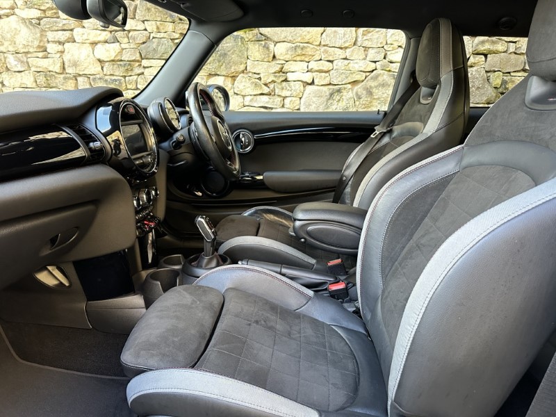 2020 (20) MINI HATCHBACK 2.0 Cooper S Sport II 3dr Auto 4958215