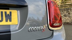 2020 (20) MINI HATCHBACK 2.0 Cooper S Sport II 3dr Auto 4958188