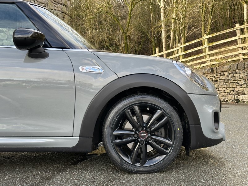 2020 (20) MINI HATCHBACK 2.0 Cooper S Sport II 3dr Auto 4958248