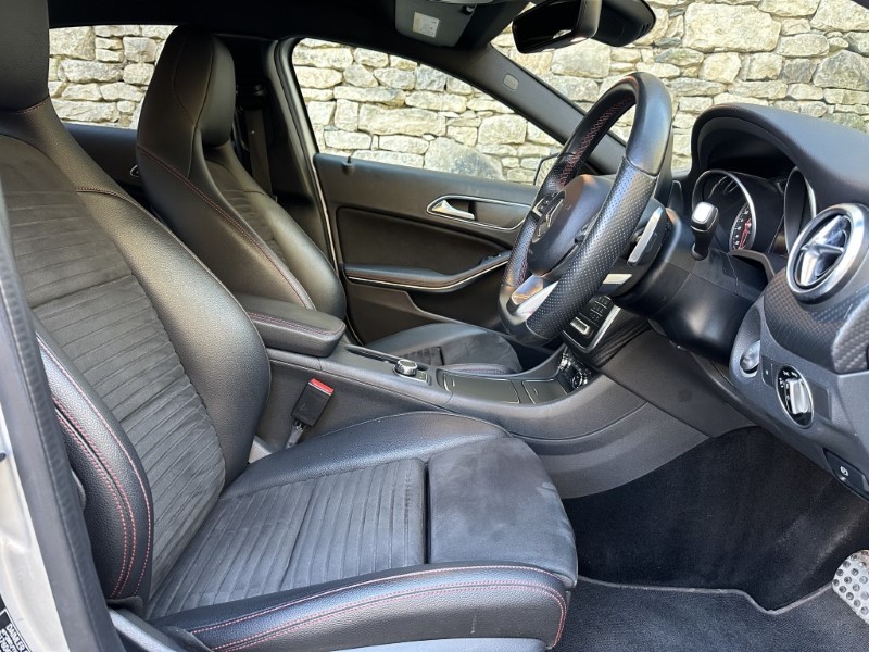 2017 (67) MERCEDES-BENZ A CLASS A180 AMG Line Premium 5dr Auto 4996111