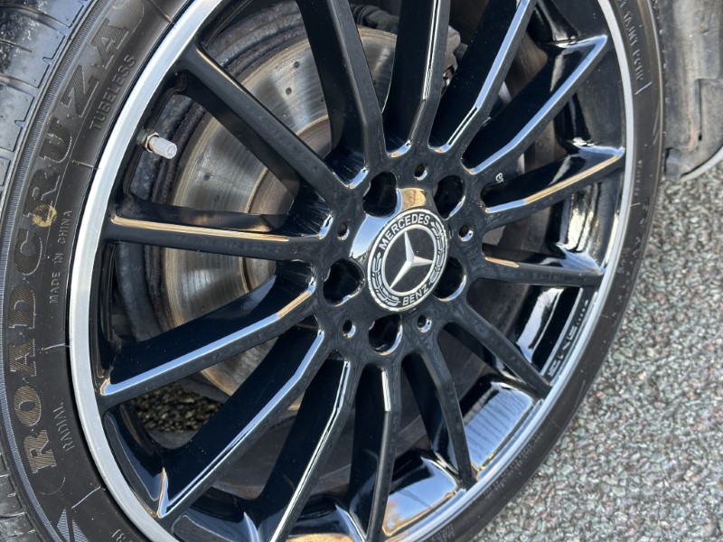 2017 (67) MERCEDES-BENZ A CLASS A180 AMG Line Premium 5dr Auto 4996167