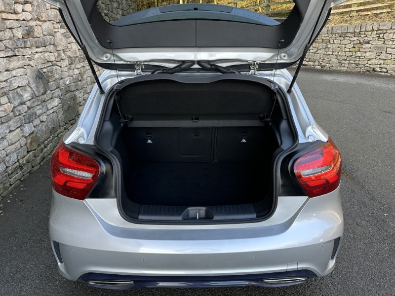 2017 (67) MERCEDES-BENZ A CLASS A180 AMG Line Premium 5dr Auto 4996110