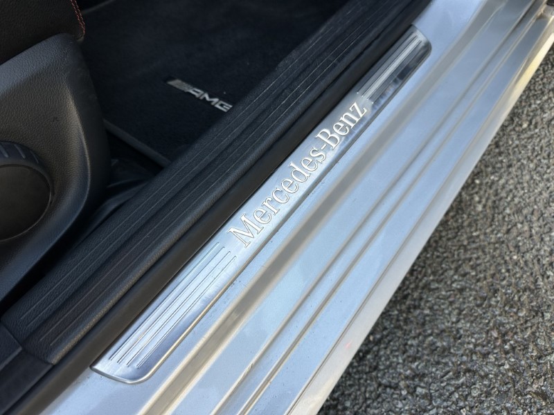 2017 (67) MERCEDES-BENZ A CLASS A180 AMG Line Premium 5dr Auto 4996113