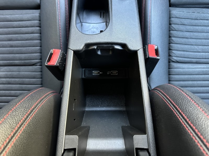 2017 (67) MERCEDES-BENZ A CLASS A180 AMG Line Premium 5dr Auto 4996131