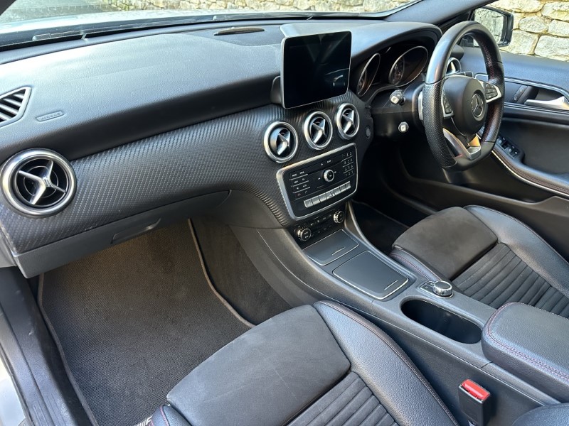 2017 (67) MERCEDES-BENZ A CLASS A180 AMG Line Premium 5dr Auto 4996137