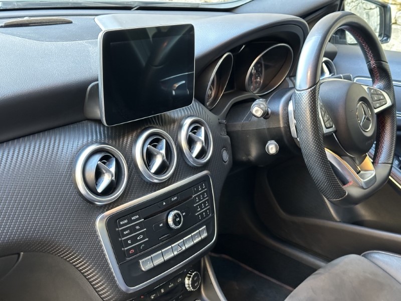 2017 (67) MERCEDES-BENZ A CLASS A180 AMG Line Premium 5dr Auto 4996138