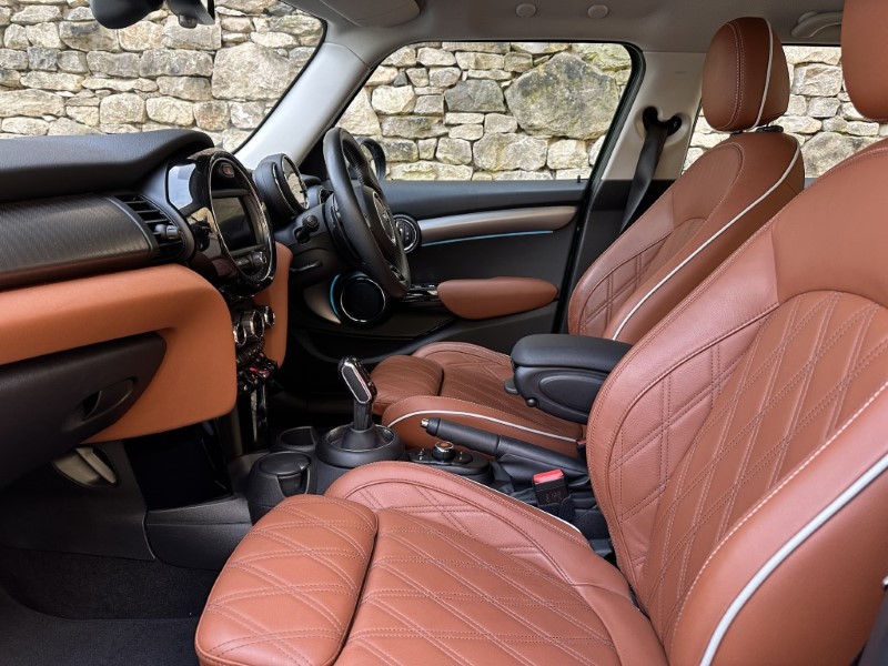 2020 (20) MINI HATCHBACK 2.0 Cooper S Exclusive II 5dr Auto [Comfort Pack] 4958368