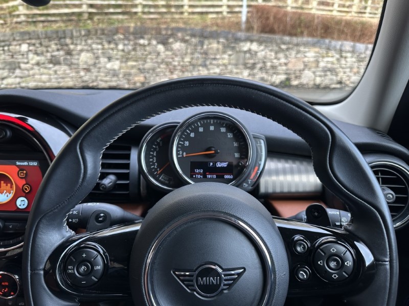 2020 (20) MINI HATCHBACK 2.0 Cooper S Exclusive II 5dr Auto [Comfort Pack] 4958388