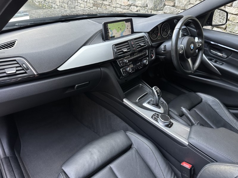 2019 (69) BMW 3 SERIES 320i M Sport Shadow Edition Touring  4973088