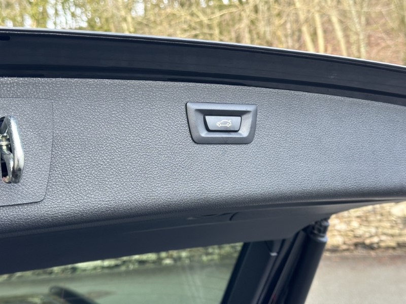 2019 (69) BMW 3 SERIES 320i M Sport Shadow Edition Touring  4973061