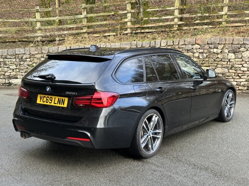 2019 (69) BMW 3 SERIES 320i M Sport Shadow Edition Touring  4973175