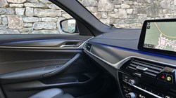 2022 (22) BMW 5 SERIES 520i MHT M Sport 5dr Touring 4995599