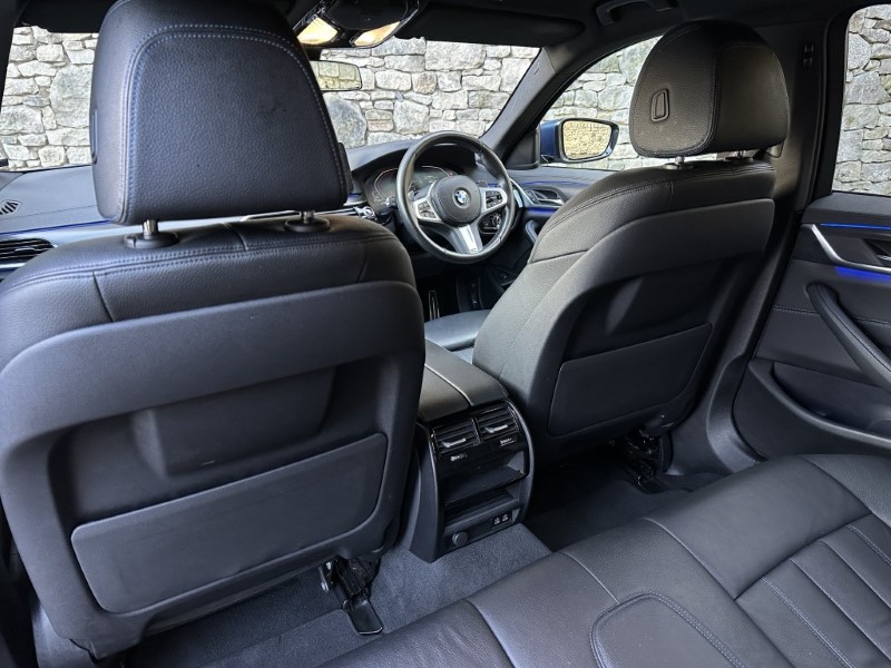 2022 (22) BMW 5 SERIES 520i MHT M Sport 5dr Touring  4995624