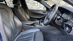 2022 (22) BMW 5 SERIES 520i MHT M Sport 5dr Touring 4995589