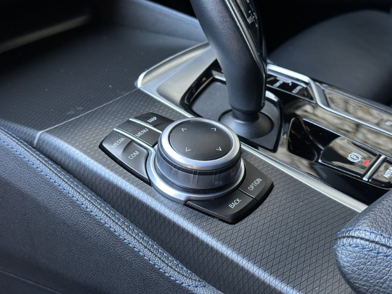 2022 (22) BMW 5 SERIES 520i MHT M Sport 5dr Touring  4995618