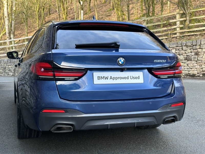 2022 (22) BMW 5 SERIES 520i MHT M Sport 5dr Touring  4995582