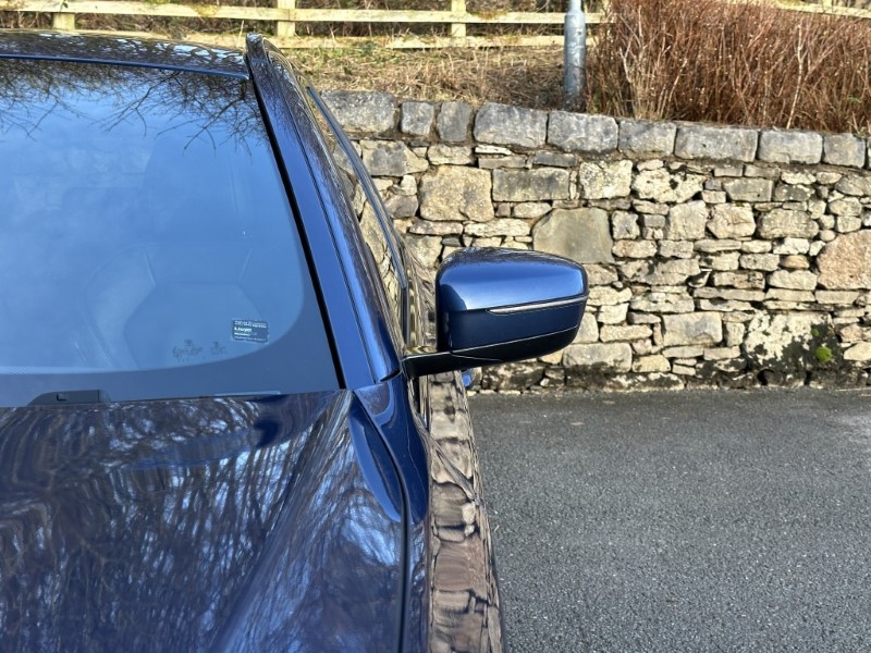 2022 (22) BMW 5 SERIES 520i MHT M Sport 5dr Touring  4995629