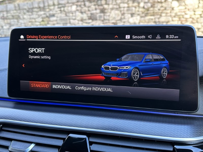 2022 (22) BMW 5 SERIES 520i MHT M Sport 5dr Touring  4995633