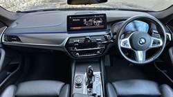 2022 (22) BMW 5 SERIES 520i MHT M Sport 5dr Touring 4995594