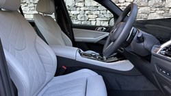 2025 (25) BMW X5 xDrive50e M Sport 5dr Auto 4973350