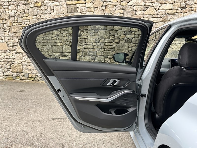 2026 (75) BMW 3 SERIES M340i xDrive MHT 4dr 4974226