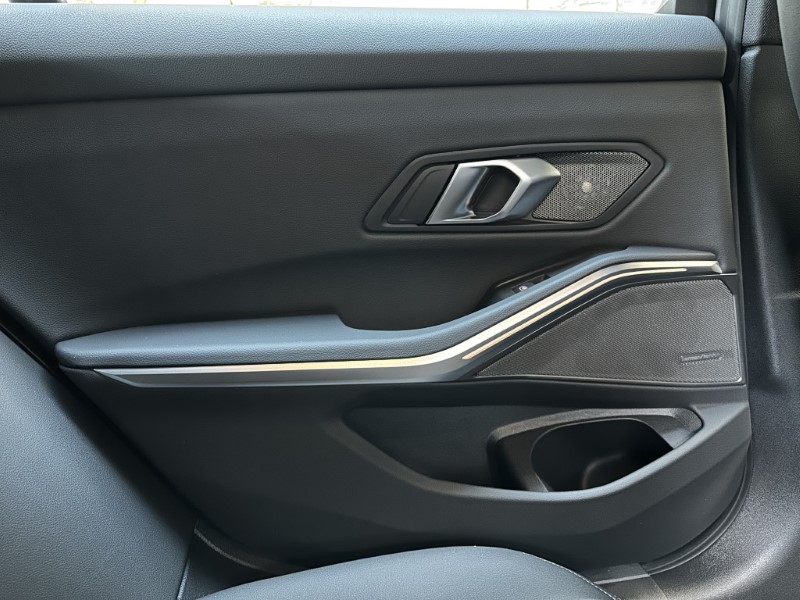 2026 (75) BMW 3 SERIES 320i M Sport 5dr Touring  4967505