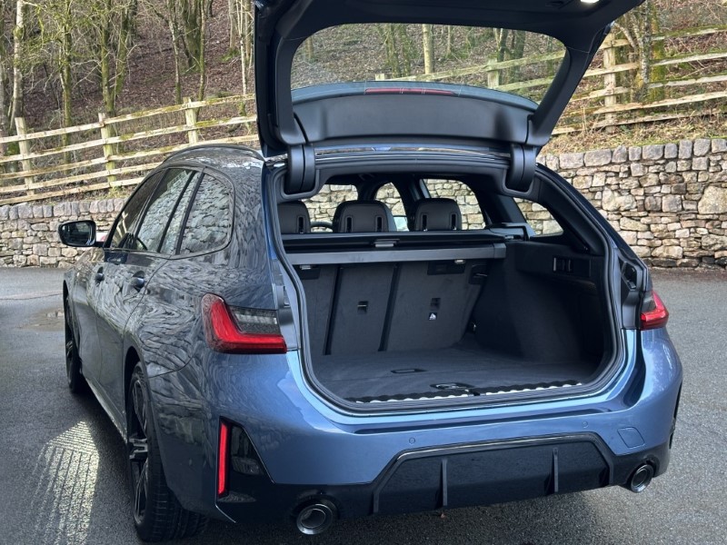 2026 (75) BMW 3 SERIES 320i M Sport 5dr Touring  4967499