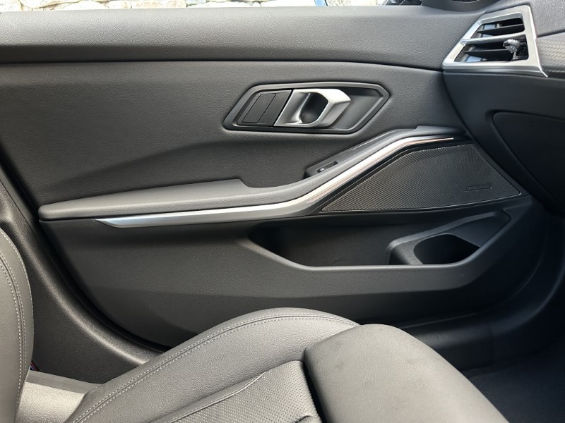 2026 (75) BMW 3 SERIES 320i M Sport 5dr Touring  4967515