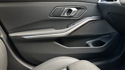 2026 (75) BMW 3 SERIES 320i M Sport 5dr Touring 4967515