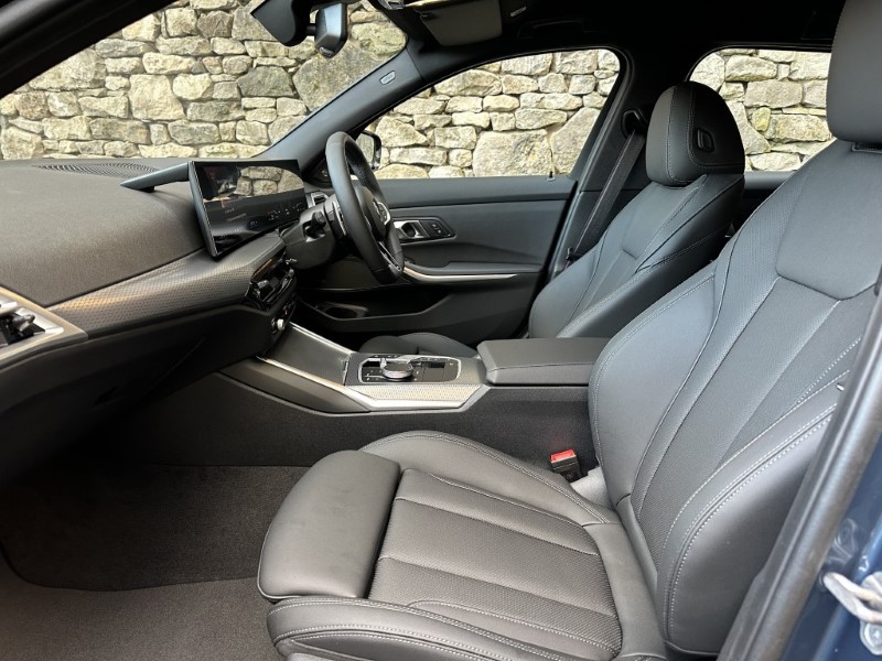 2026 (75) BMW 3 SERIES 320i M Sport 5dr Touring  4967527