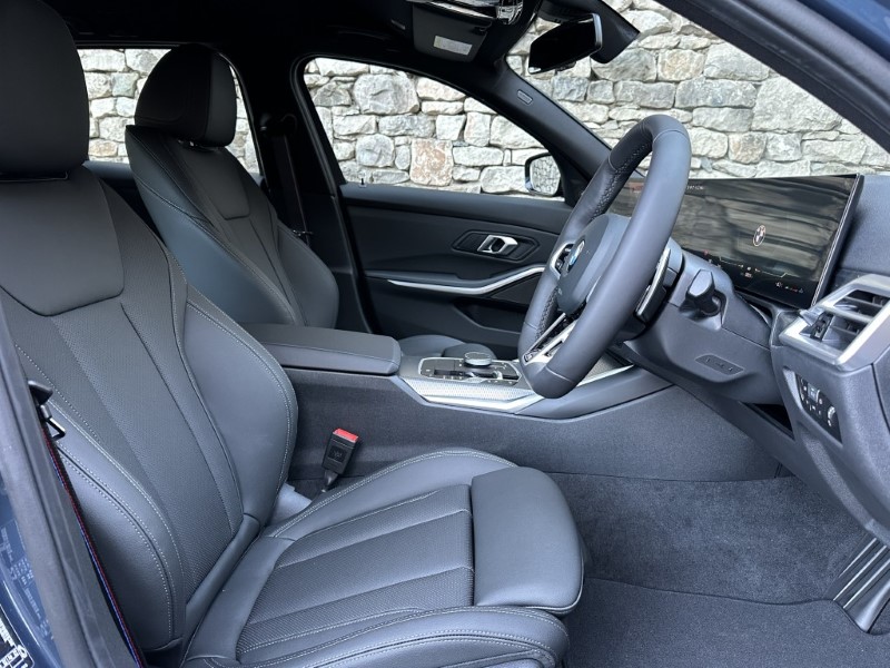 2026 (75) BMW 3 SERIES 320i M Sport 5dr Touring  4967500