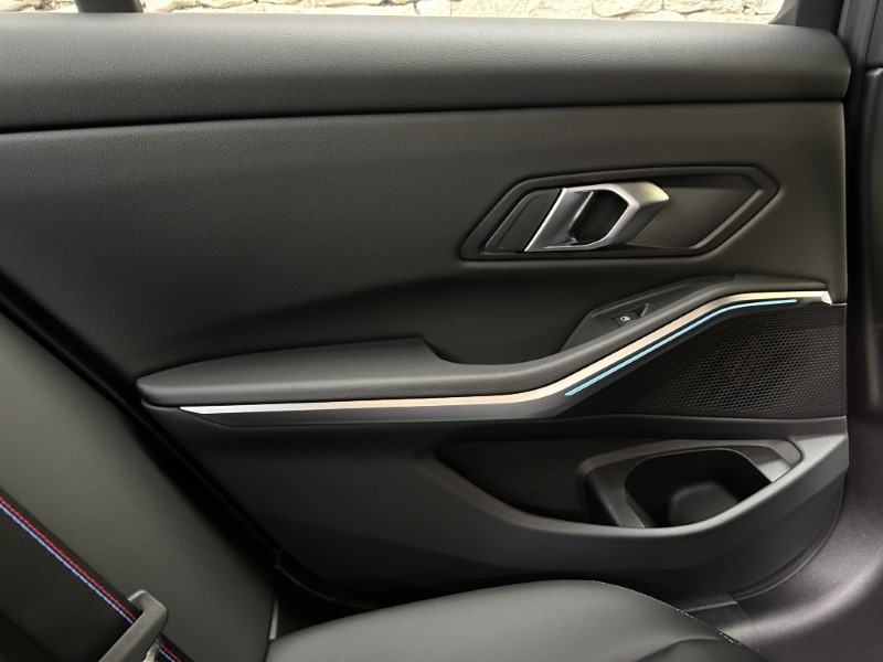 2026 (75) BMW 3 SERIES 330e 22.3 kWh M Sport 4dr Step Auto 4974421