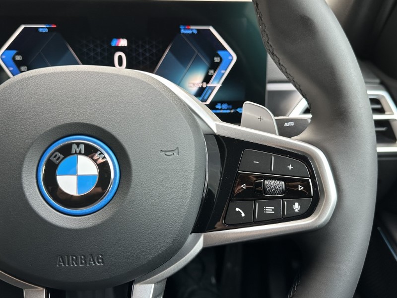 2026 (75) BMW 3 SERIES 330e 22.3 kWh M Sport 4dr Step Auto 4974431