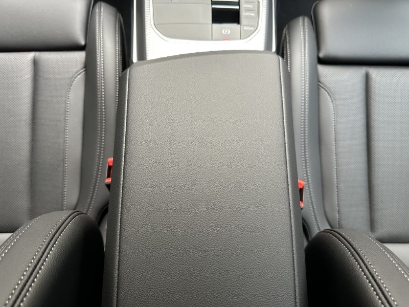 2026 (75) BMW 3 SERIES 330e 22.3 kWh M Sport 4dr Step Auto 4974425