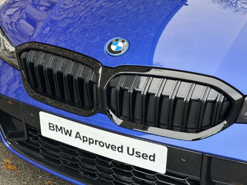 2026 (75) BMW 3 SERIES 330e 22.3 kWh M Sport 4dr Step Auto 4974477