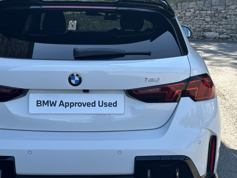 2025 (25) BMW 1 SERIES 120 M Sport 5dr  5593105
